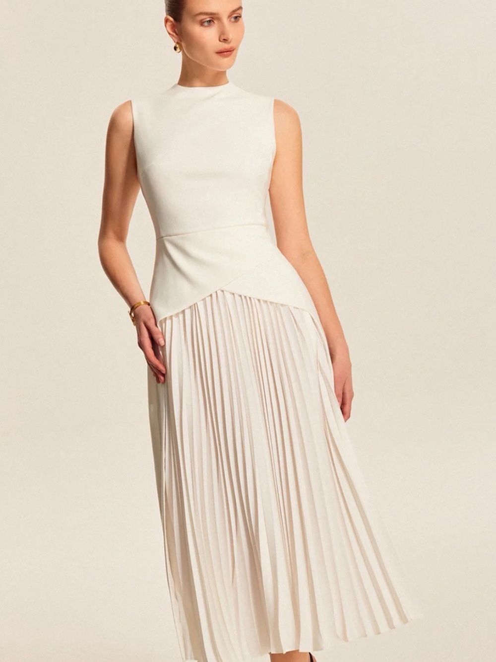 Commense Sleeveless Cream Pleated Maxi Dress